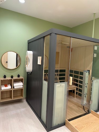 HaloHeat Sauna Studios Salt Cave in Aurora Illinois